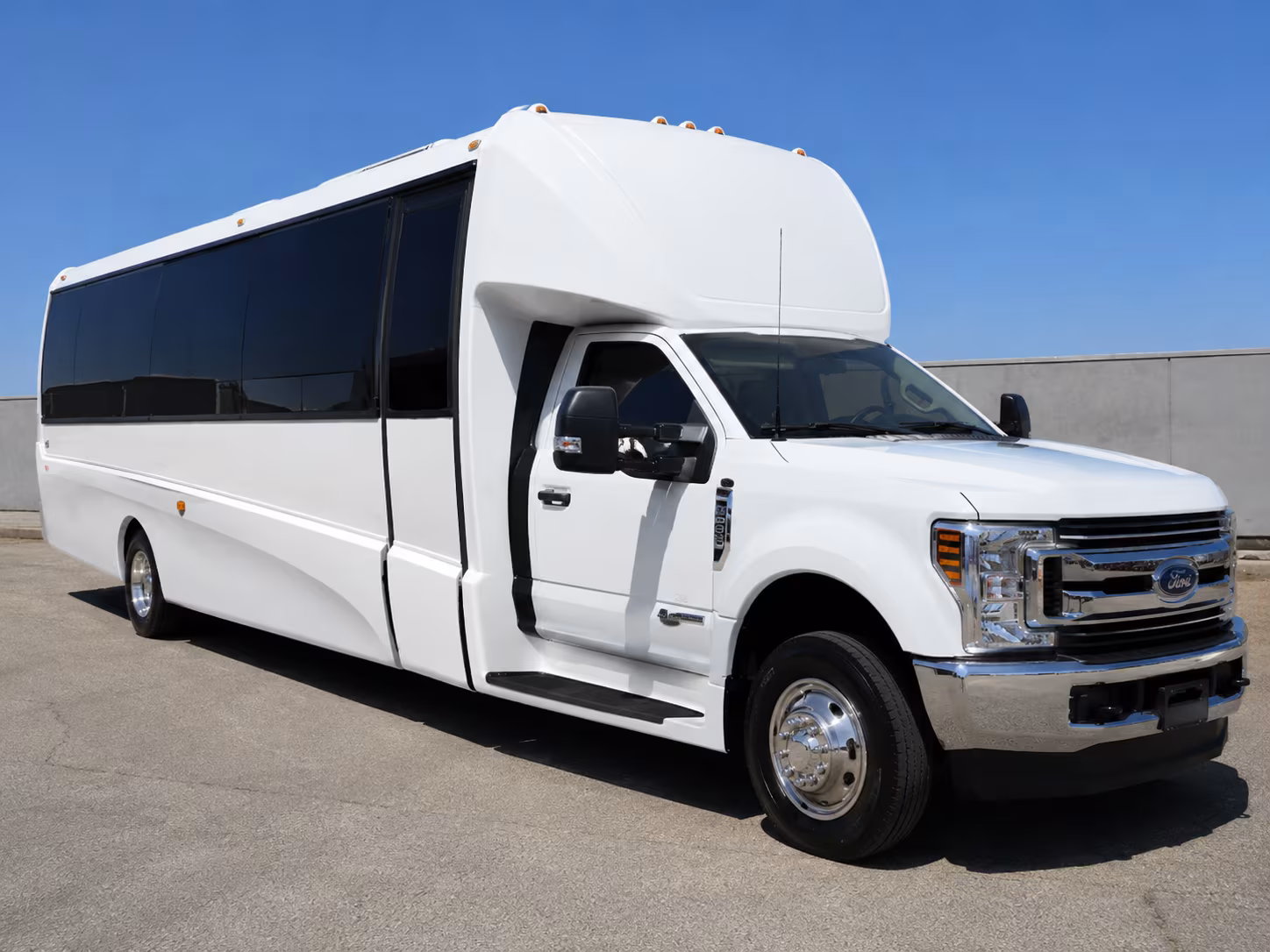 charter buses for ppl center concerts and events