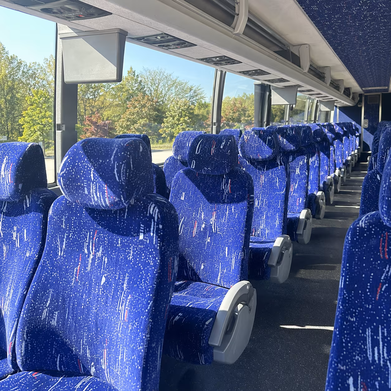 long distance bus trips from allentown to washington d c