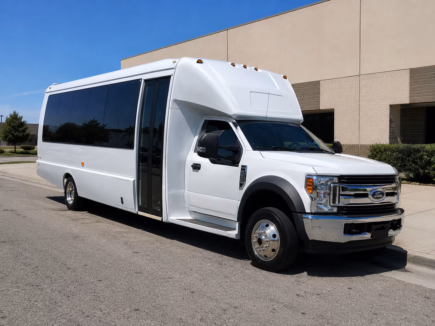 minibus rentals for small group wine tours near allentown